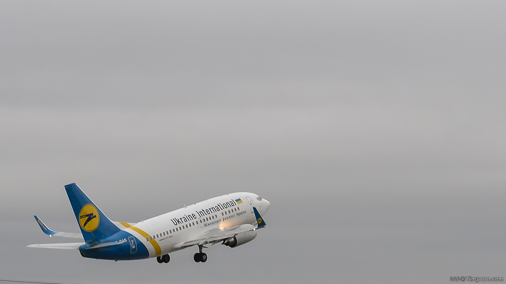 Boeing 737-500